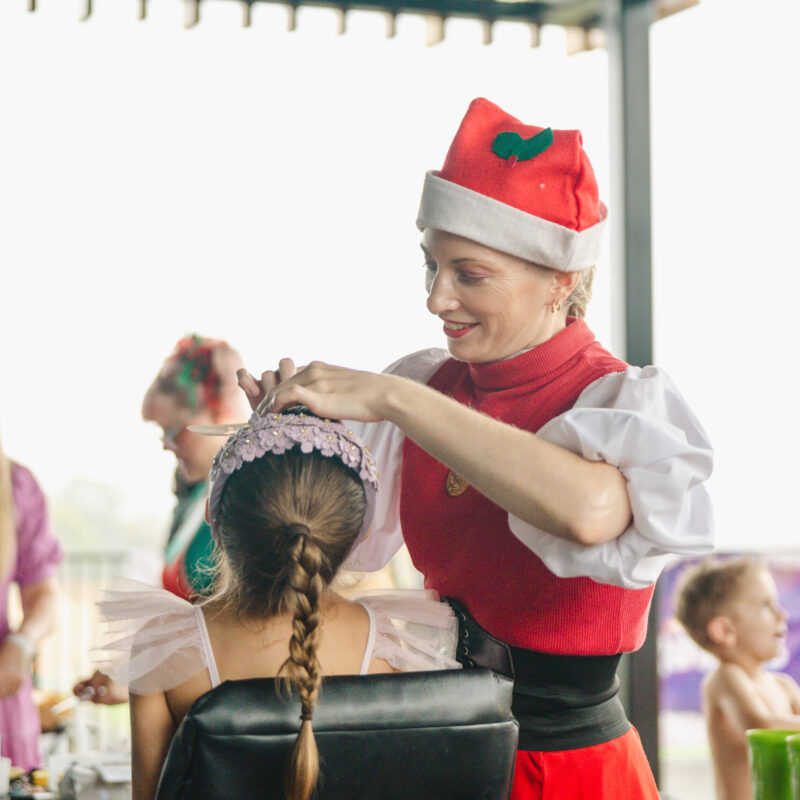 Hills Christmas Face Painting 09